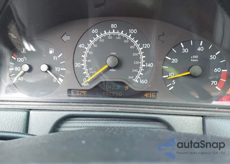 1999 Mercedes-Benz E 320 z USA, uszkodzony, nr VIN WDBJF65H2XA921188